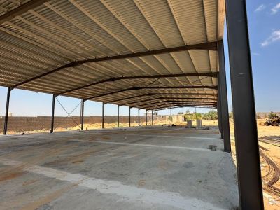 Hangar 24*100